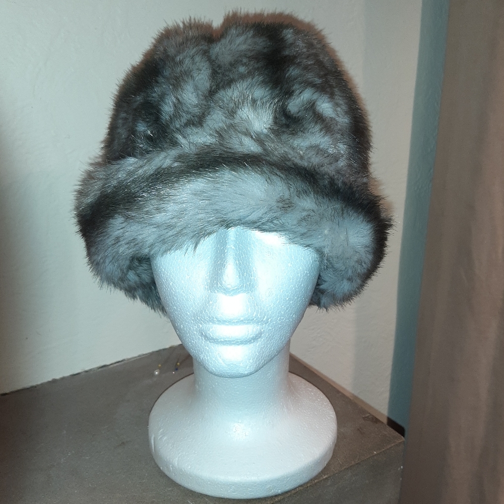Vintage faux fur hat